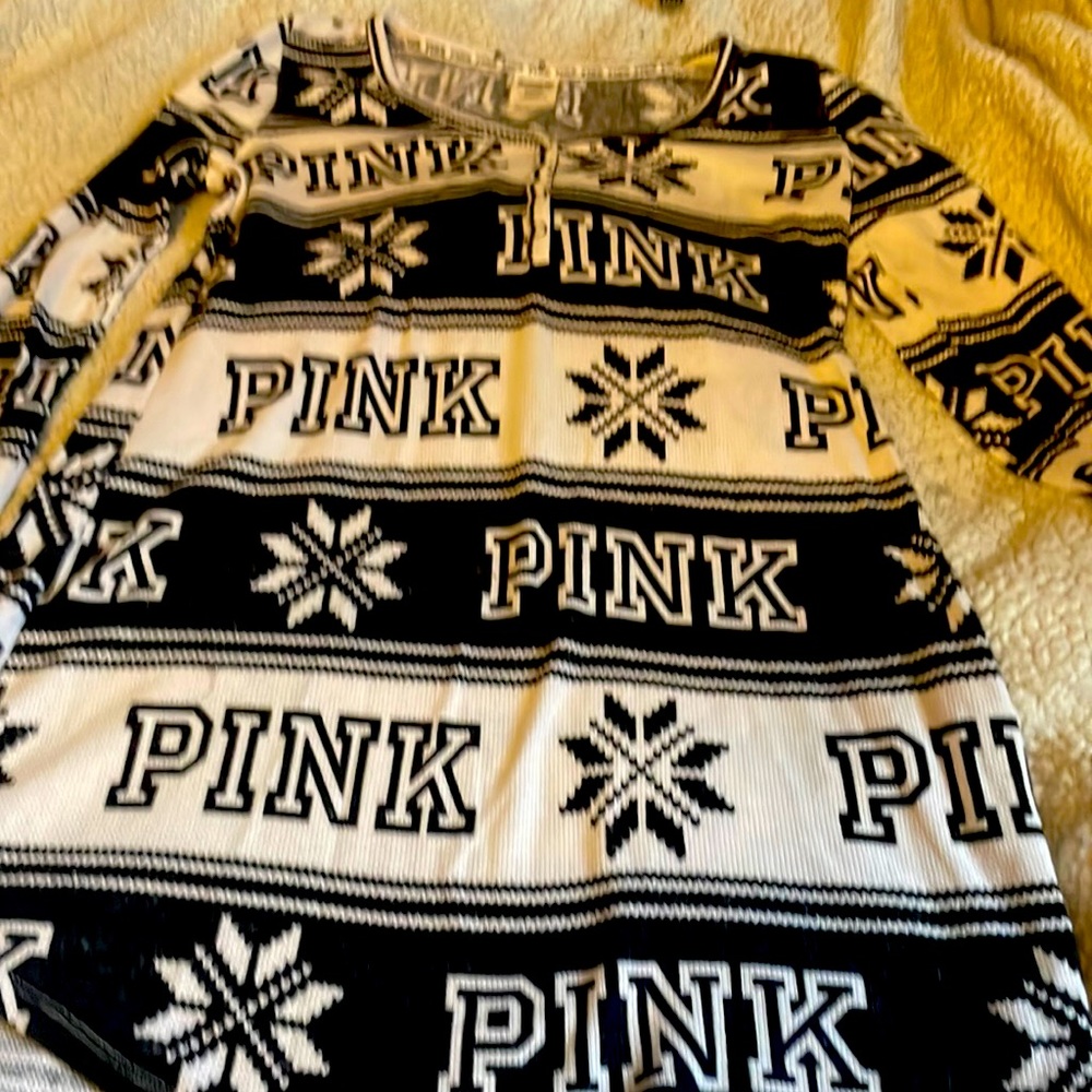 Victoria’s Secret PINK night gown, size M.